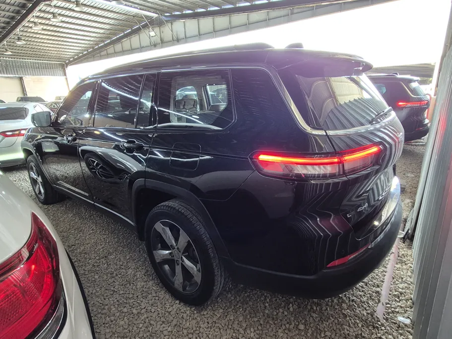 جيب جراند شيروكي ليمتد 2022 