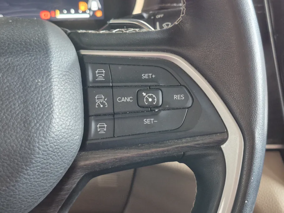 جيب جراند شيروكي ليمتد 2022 