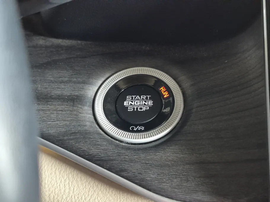 جيب جراند شيروكي ليمتد 2022 