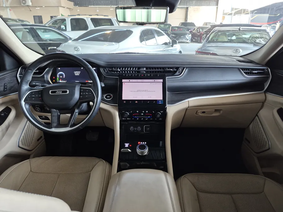 جيب جراند شيروكي ليمتد 2022 