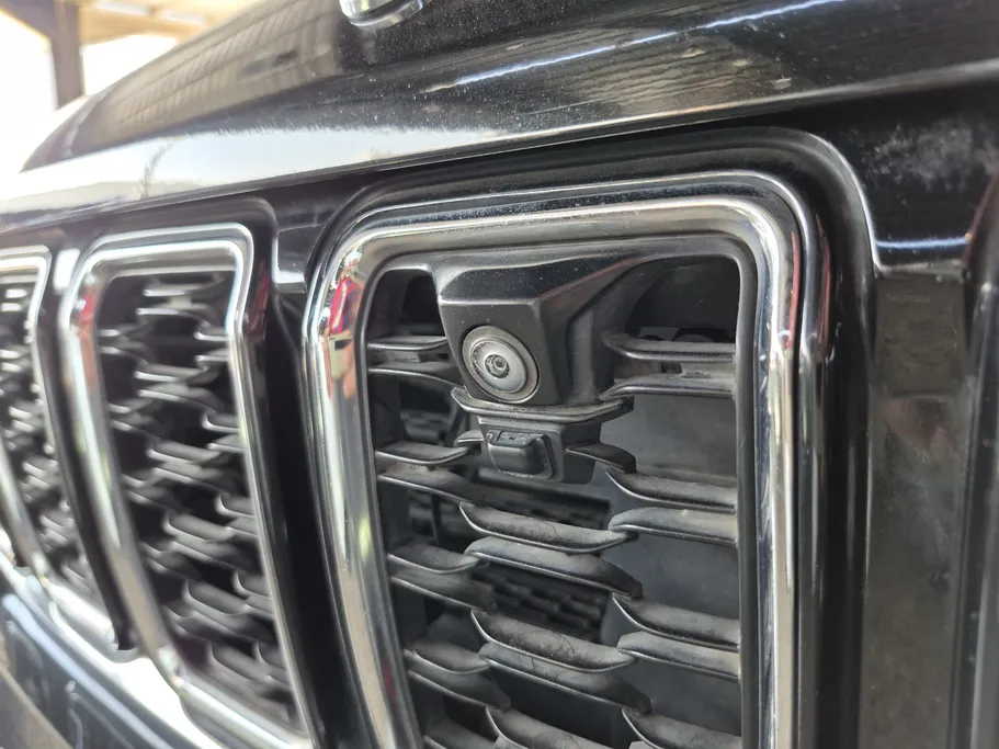 جيب جراند شيروكي ليمتد 2022 