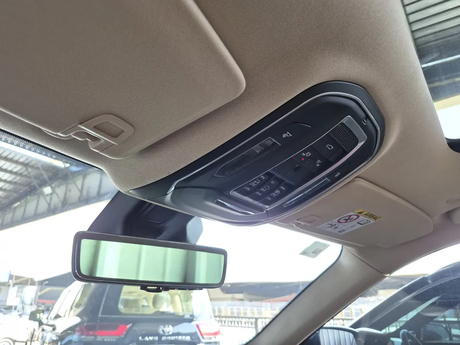 جيب جراند شيروكي ليمتد 2022 