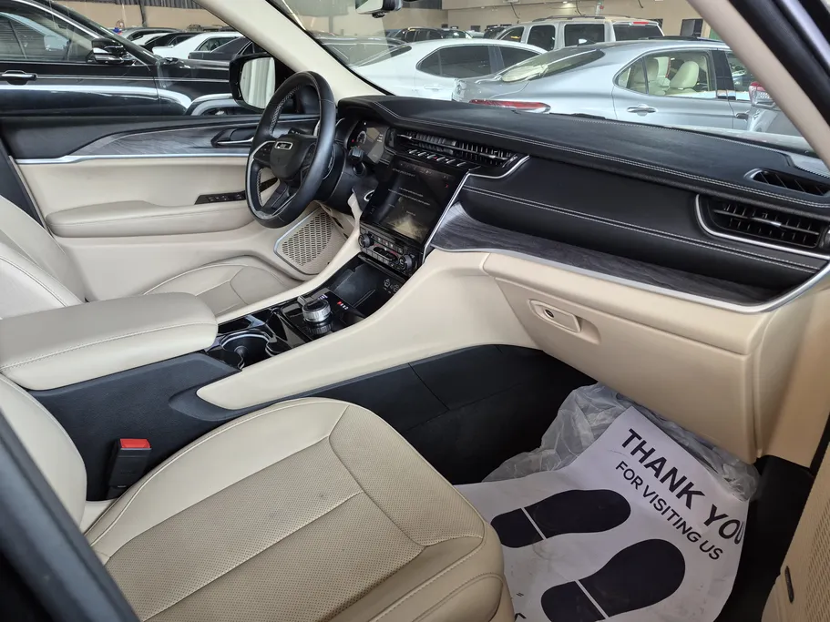 جيب جراند شيروكي ليمتد 2022 