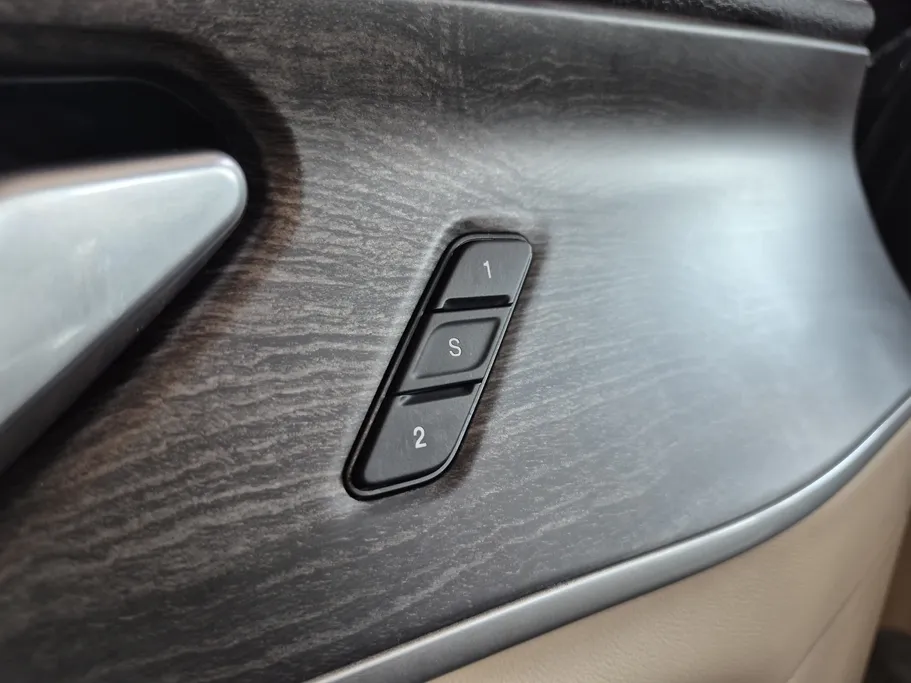 جيب جراند شيروكي ليمتد 2022 