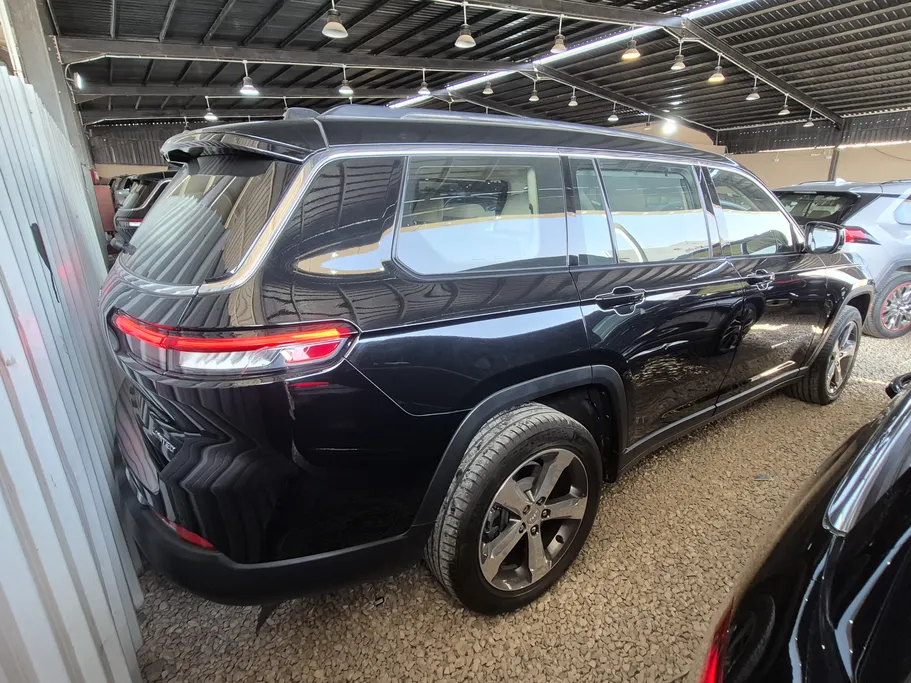 جيب جراند شيروكي ليمتد 2022 