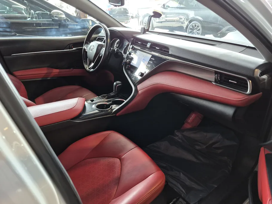 2020 Toyota Camry  Grande 