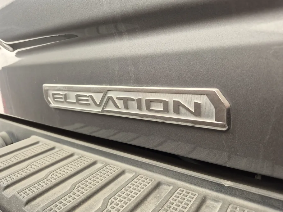 جي إم سي  سييرا Elevation 2020 