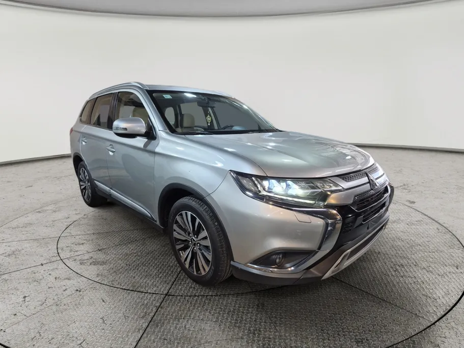 ميتسوبيشي اوتلاندر CLS 2020 