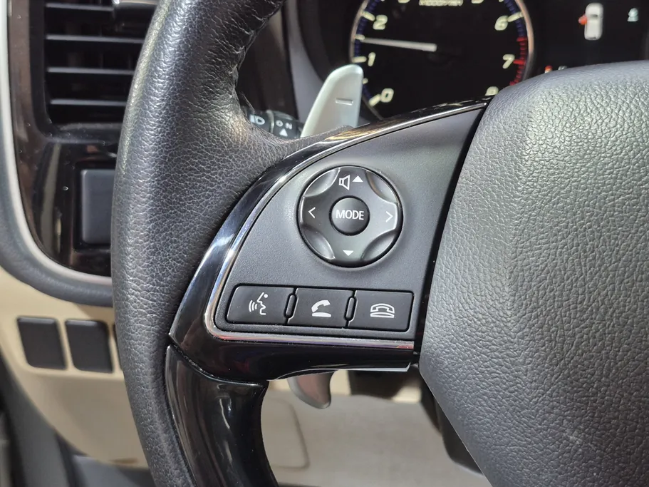 ميتسوبيشي اوتلاندر CLS 2020 