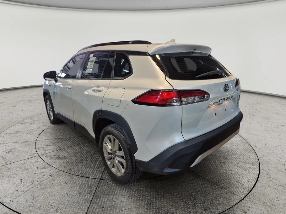 تويوتا كورولا كروس XLE HEV 2023 