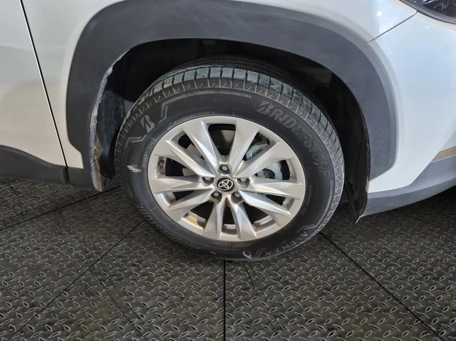 تويوتا كورولا كروس XLE HEV 2023 