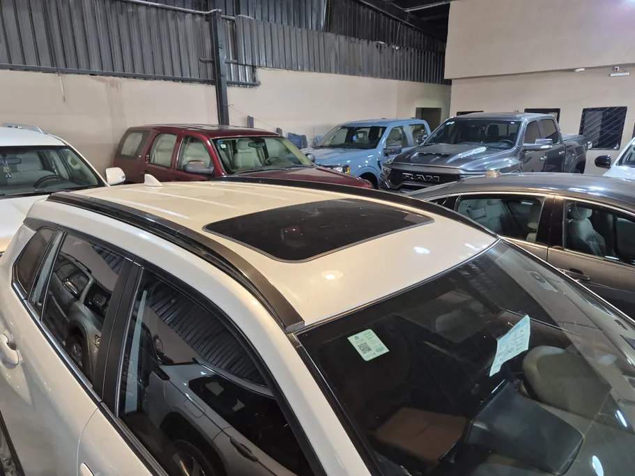 تويوتا كورولا كروس XLE HEV 2023 