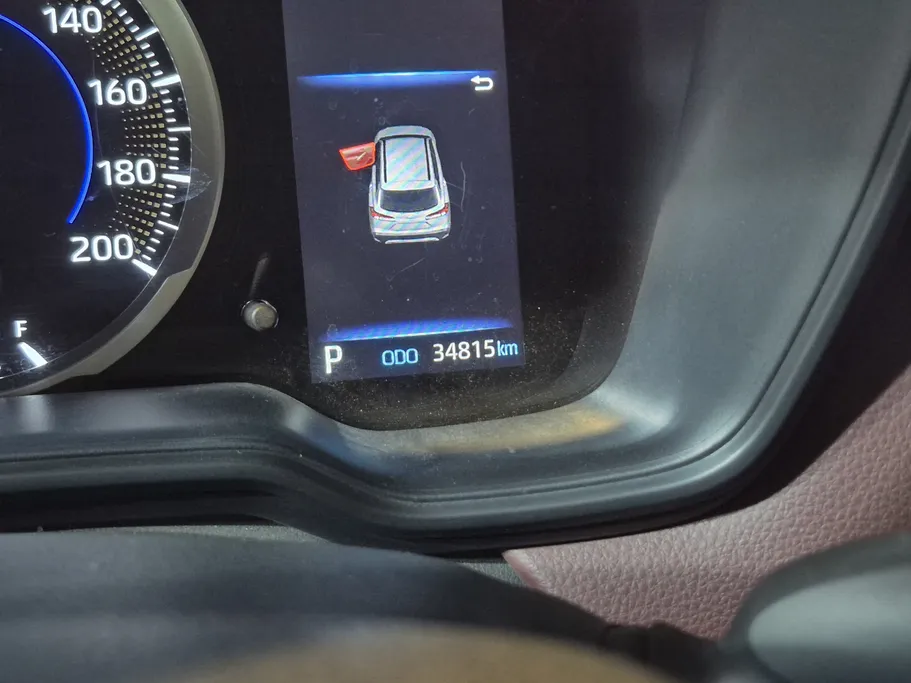 تويوتا كورولا كروس XLE HEV 2023 