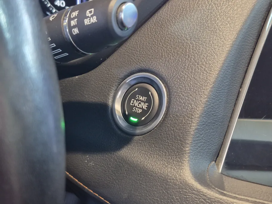 كاديلاك اكس تي 4  2020 