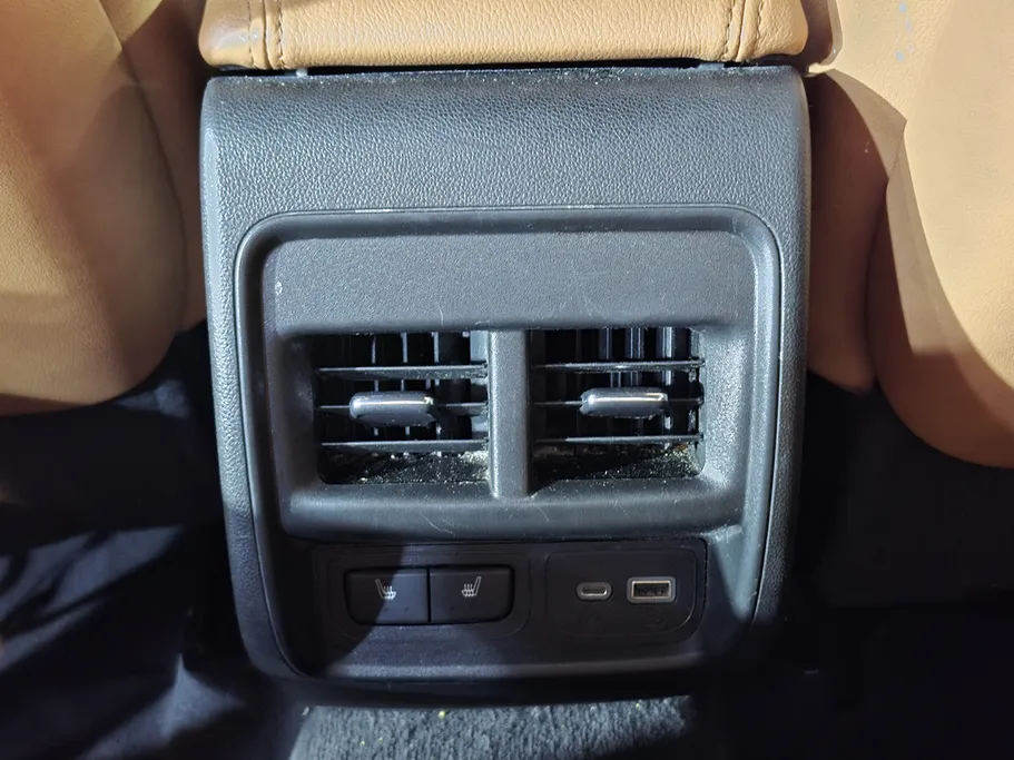 كاديلاك اكس تي 4  2020 