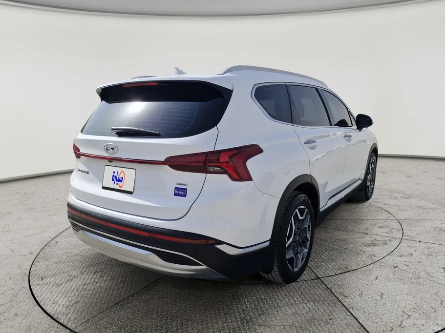 هيونداي سنتافي ميد 2023 