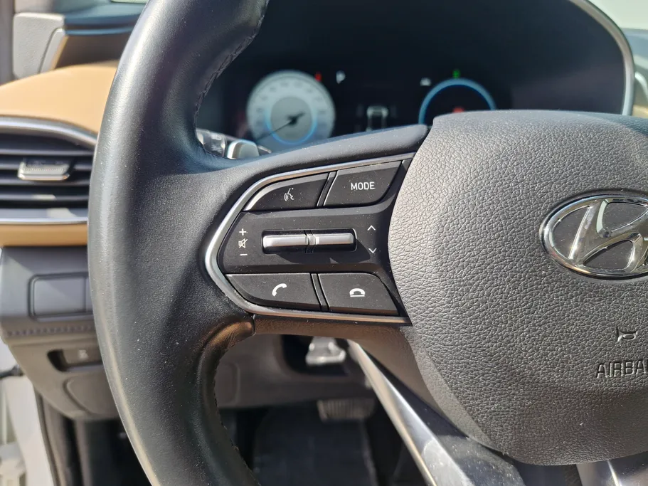 هيونداي سنتافي ميد 2023 