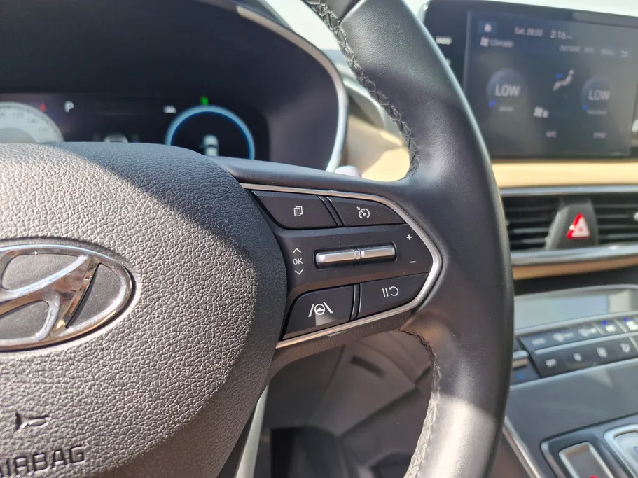 هيونداي سنتافي ميد 2023 