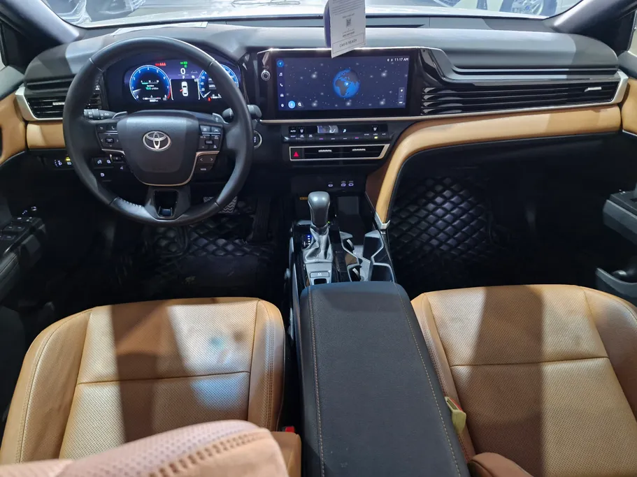 2025 Toyota Camry  Grande 