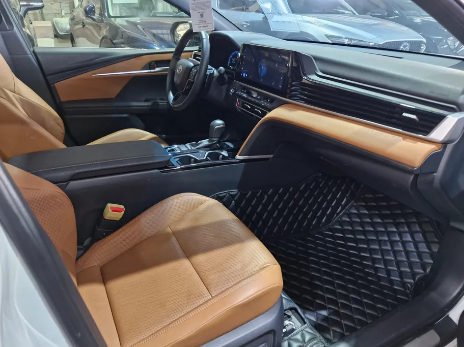 2025 Toyota Camry  Grande 