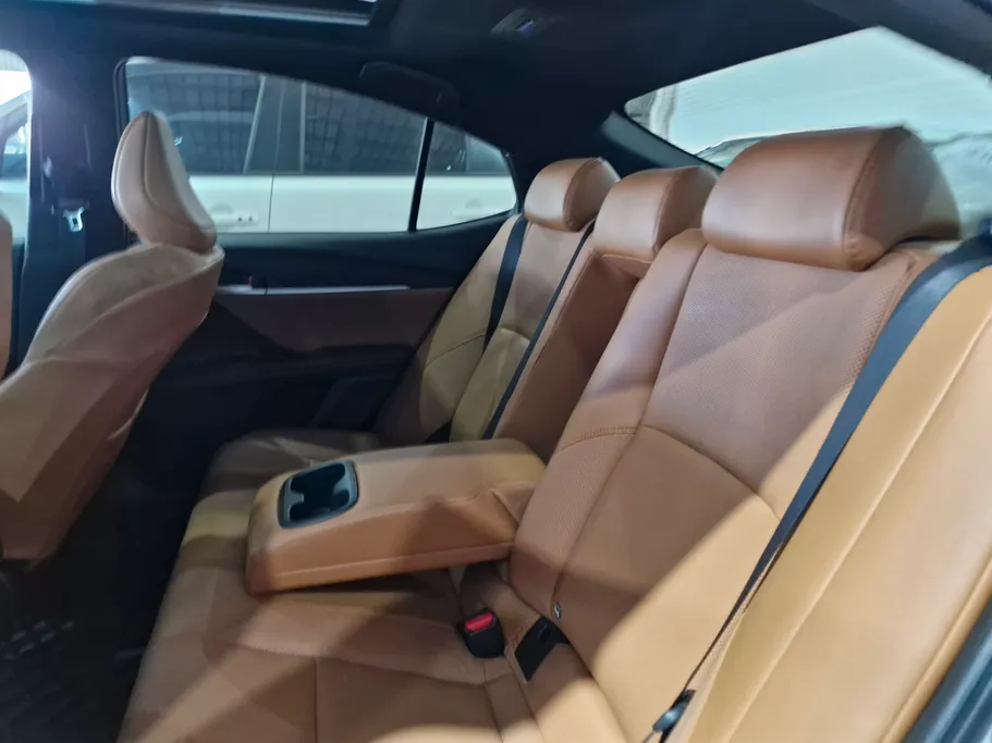 2025 Toyota Camry  Grande 