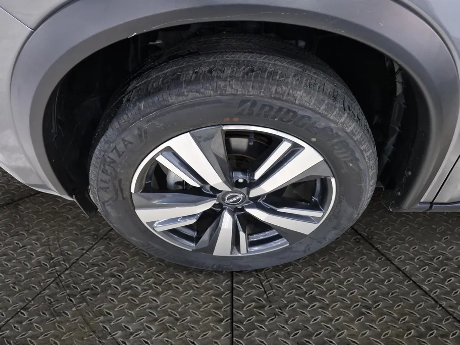 2024 Nissan Xtrail SL 