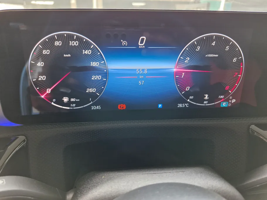 2025 Mercedes CLA 200 