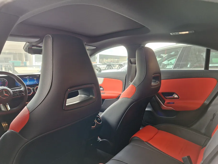 2025 Mercedes CLA 200 