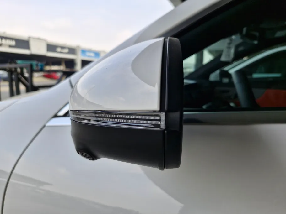 2025 Mercedes CLA 200 