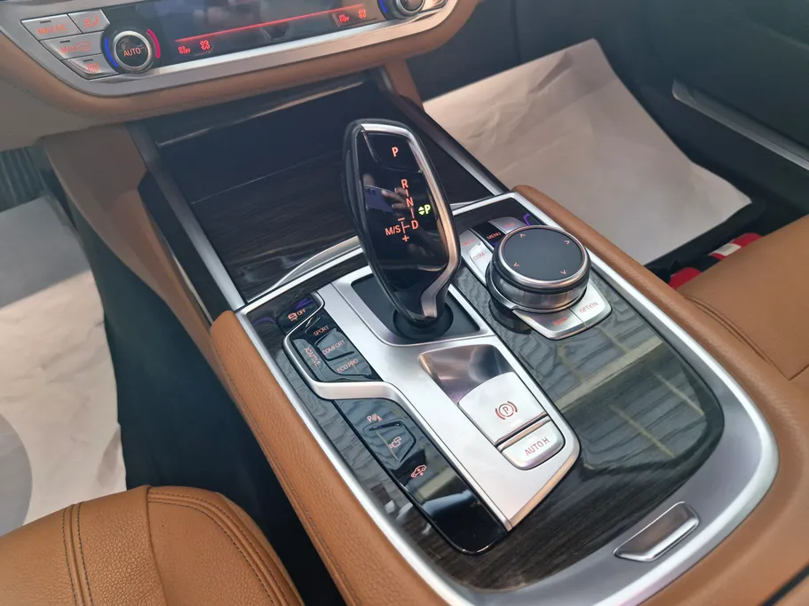 2018 BMW 7 Series 740Li 