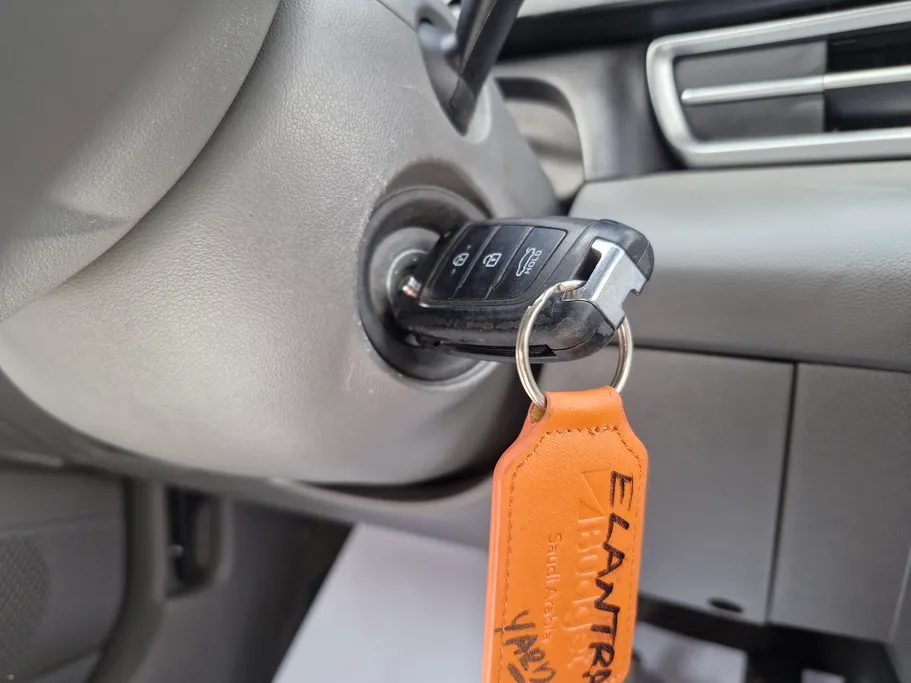 2023 Hyundai Elantra Smart 