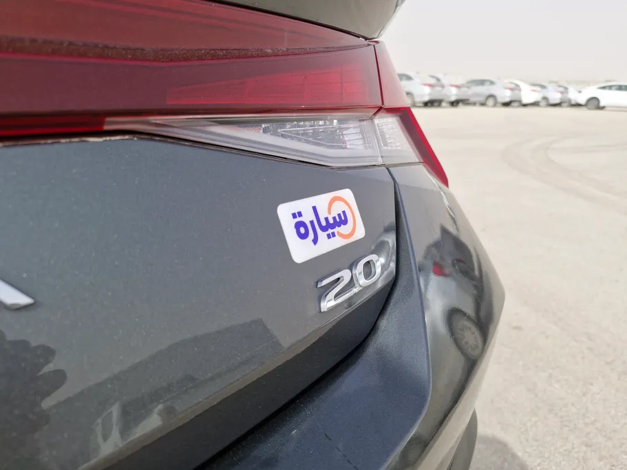 2023 Hyundai Elantra Smart 