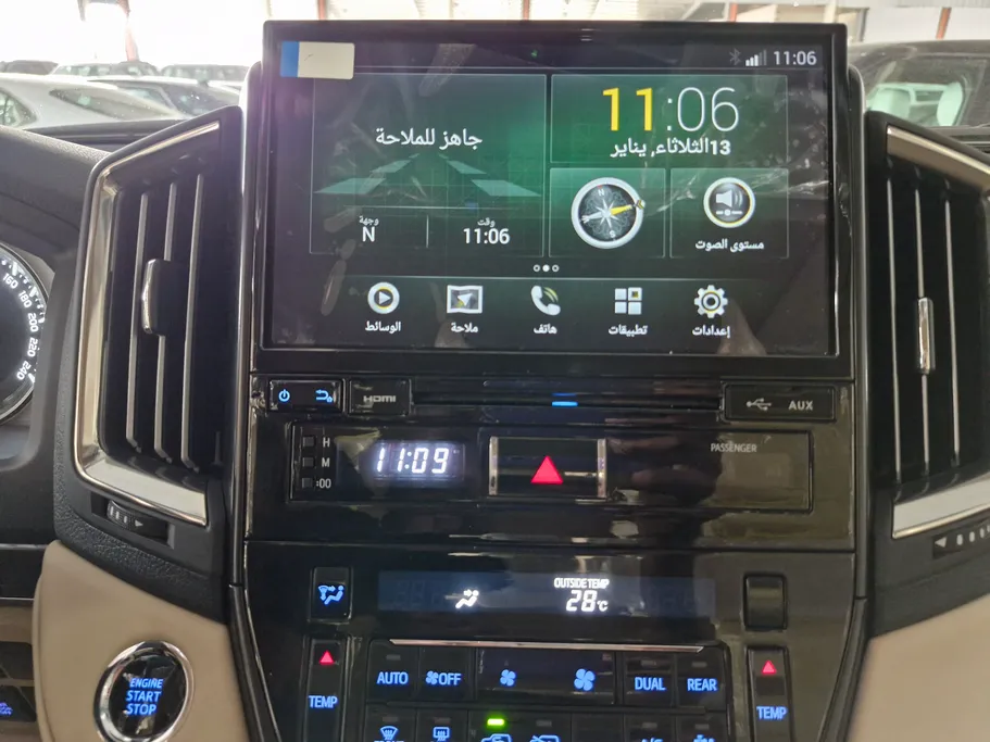 تويوتا لاندكروزر Grand Touring 2021 