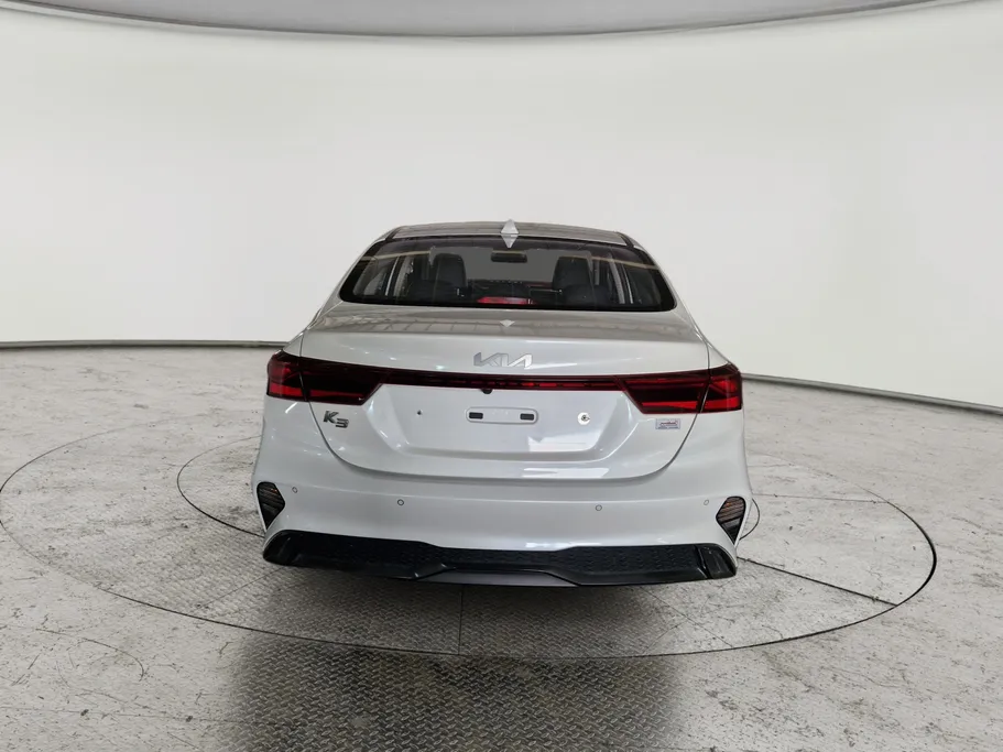 كيا K3 ال اكس 2022 