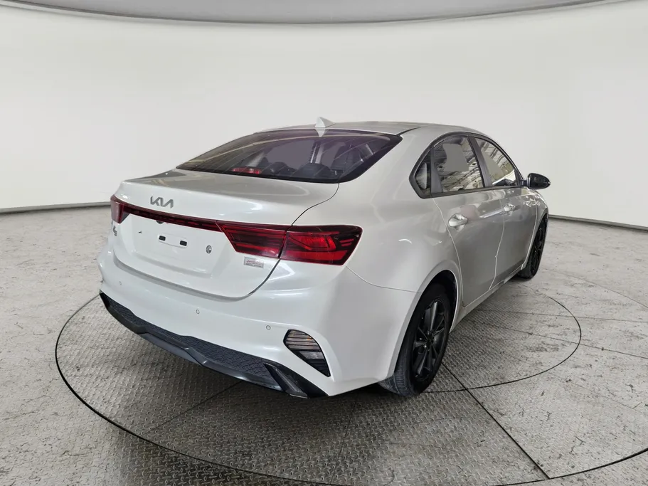 كيا K3 ال اكس 2022 