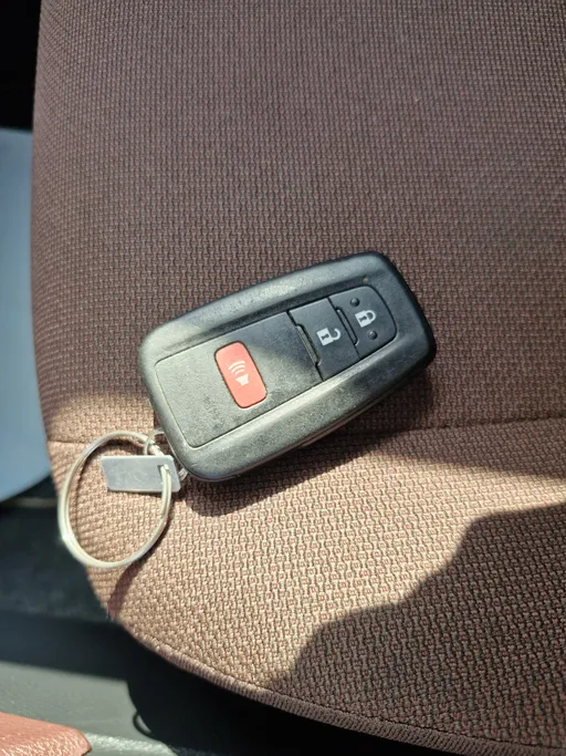 2021 Toyota Corolla Cross LE HEV 