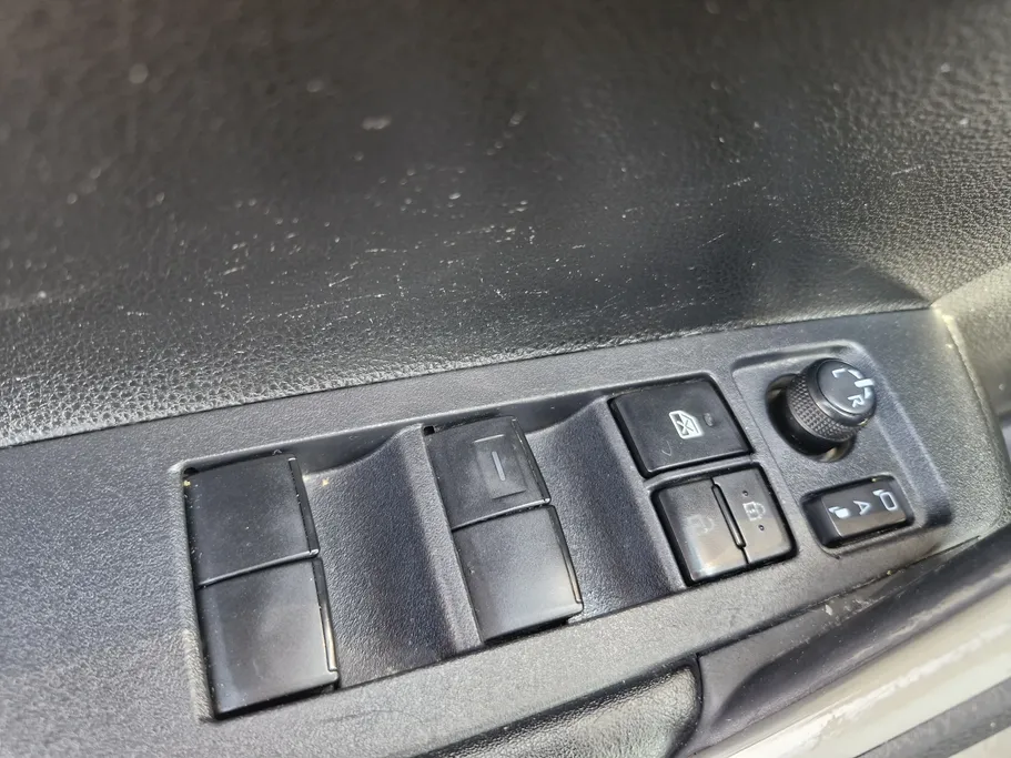 2021 Toyota Corolla Cross LE HEV 