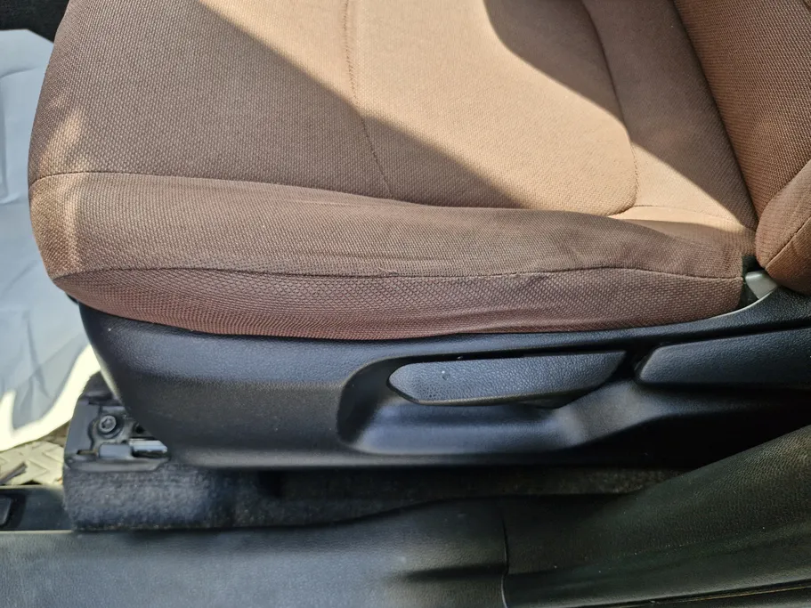 2021 Toyota Corolla Cross LE HEV 