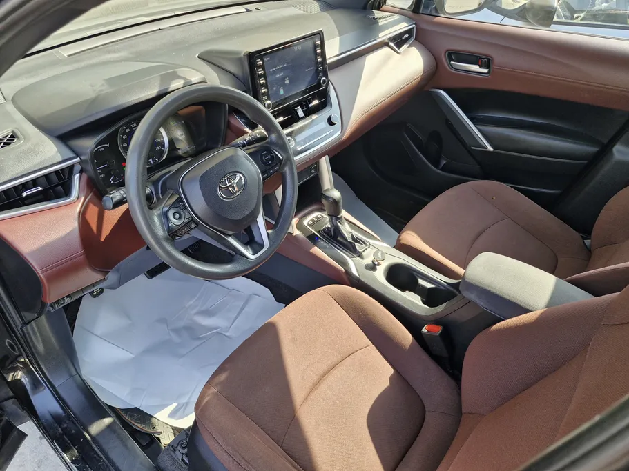 2021 Toyota Corolla Cross LE HEV 