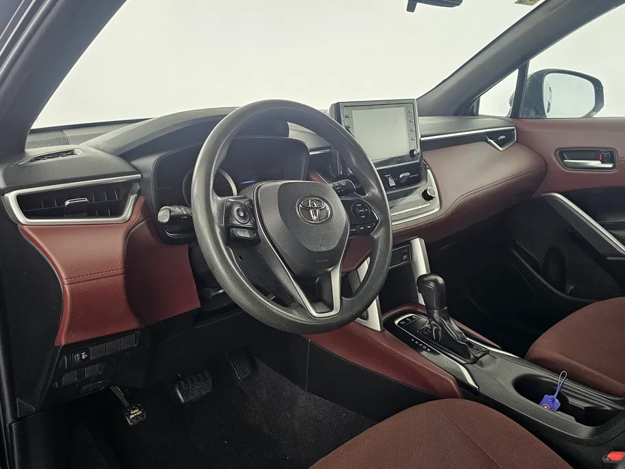 تويوتا كورولا كروس LE HEV 2021 