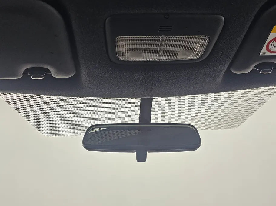 تويوتا كورولا كروس LE HEV 2021 