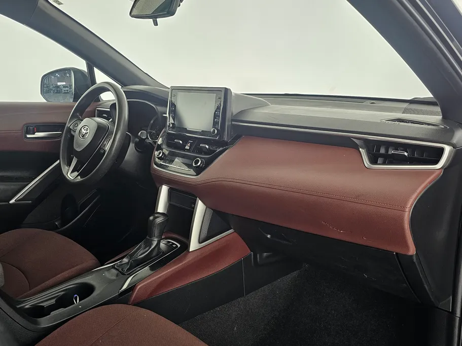 تويوتا كورولا كروس LE HEV 2021 