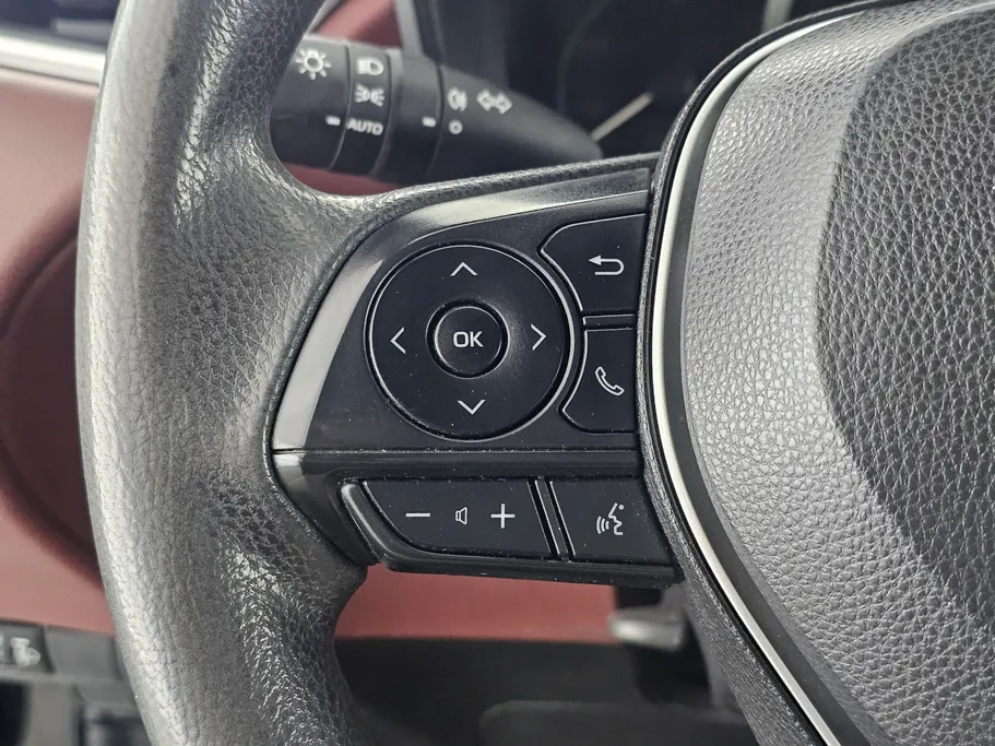 تويوتا كورولا كروس LE HEV 2021 