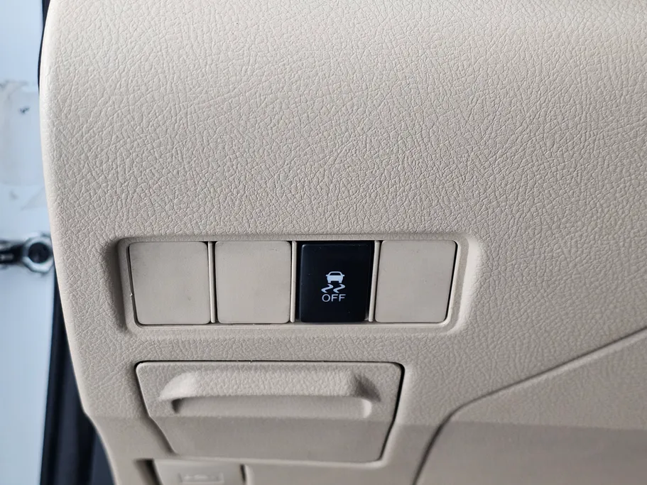 تويوتا يارس Y 2020 