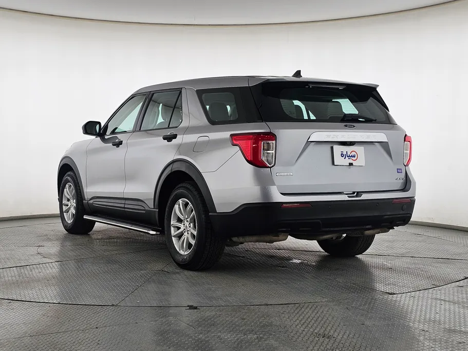 2021 Ford Explorer Standard 