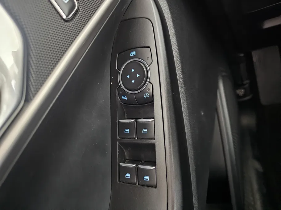 2021 Ford Explorer Standard 