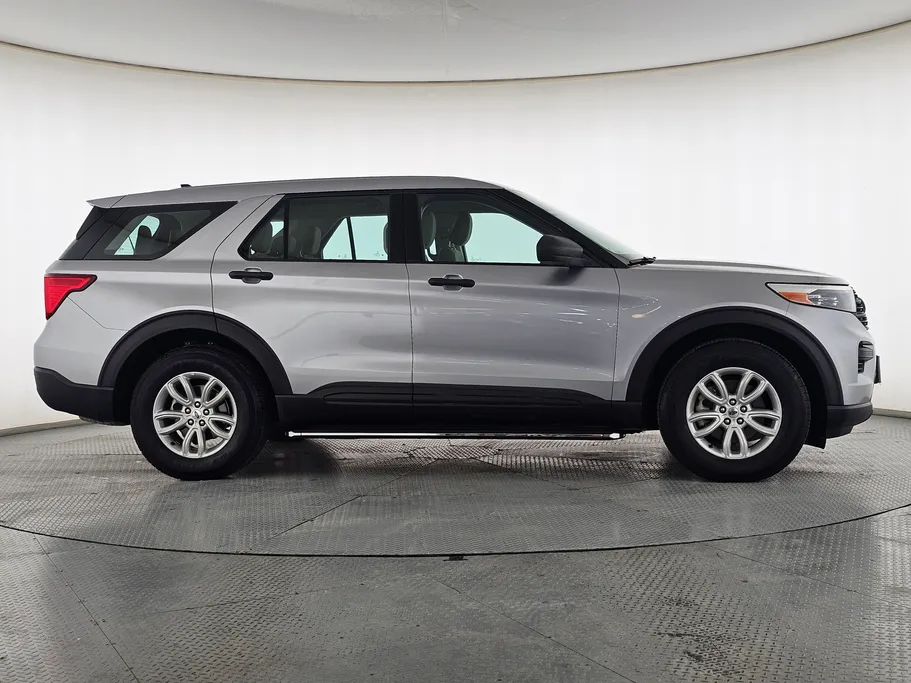 2021 Ford Explorer Standard 