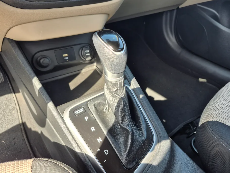 هيونداي اكسنت سمارت 2023 