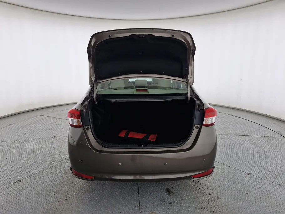 تويوتا يارس Y 2021 