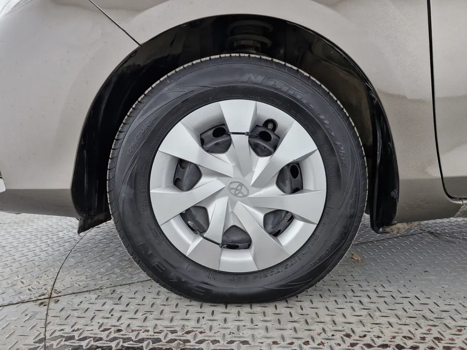 تويوتا يارس Y 2021 